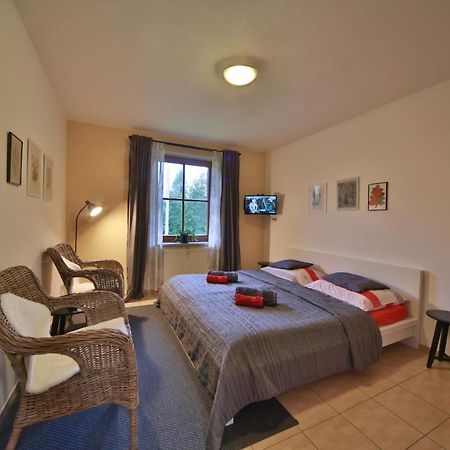 Apartmany U Sneka เชเลซนารูดา ภายนอก รูปภาพ