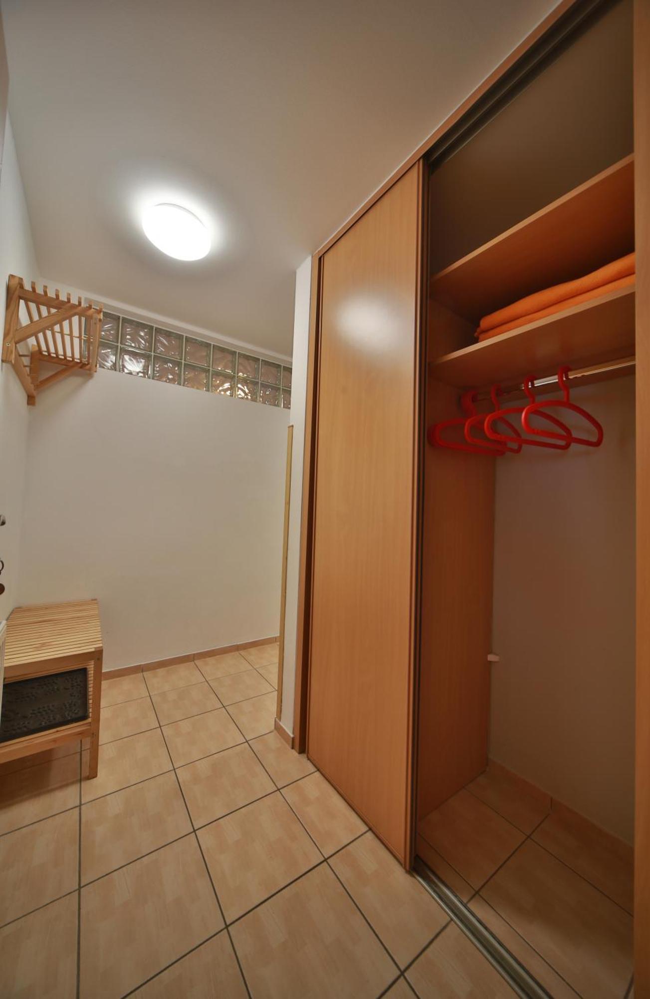 Apartmany U Sneka เชเลซนารูดา ภายนอก รูปภาพ